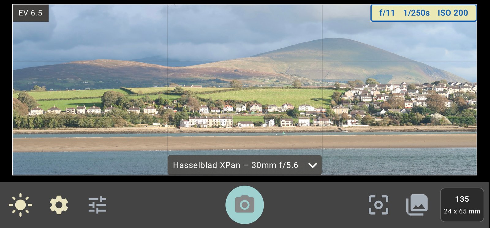 FinderView main screen showing a 24x65 panoramic framing layout.
